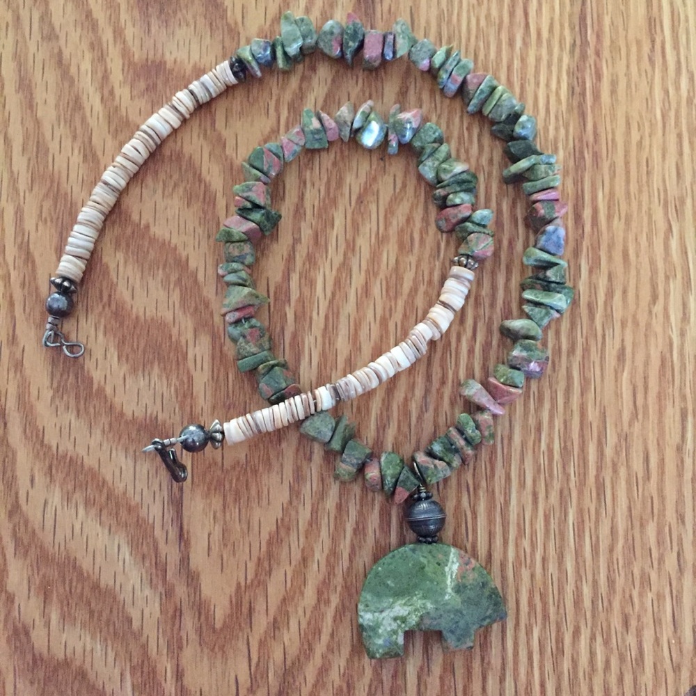 Handmade Zuni Style Stone Bear Pendant Necklace